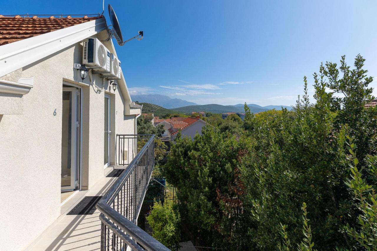 Apartments Lustica Radovici Εξωτερικό φωτογραφία