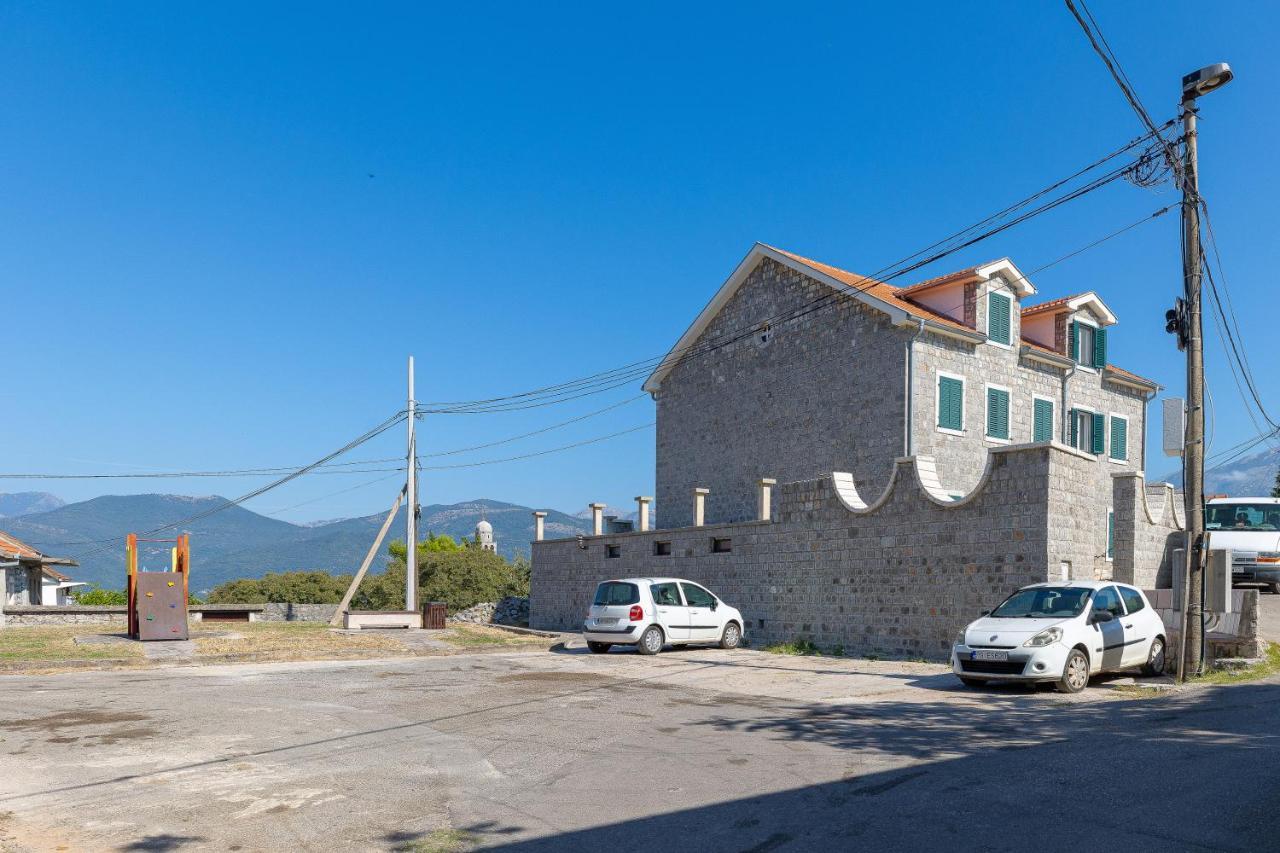 Apartments Lustica Radovici Εξωτερικό φωτογραφία