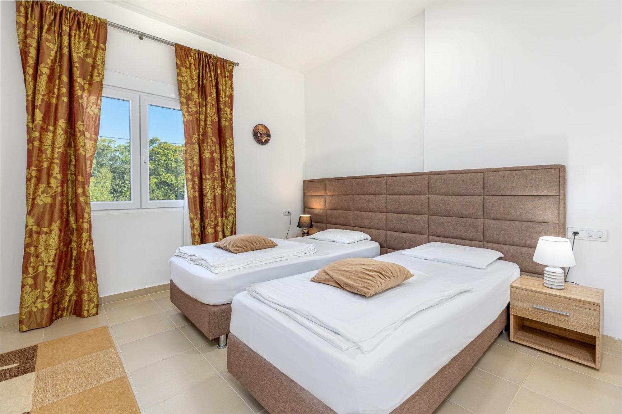Apartments Lustica Radovici Δωμάτιο φωτογραφία